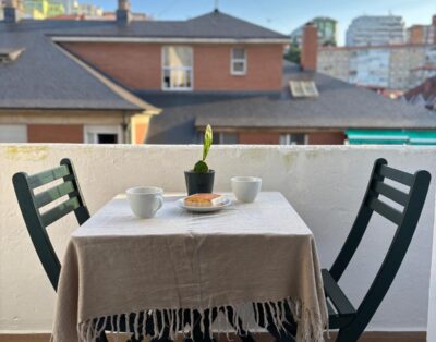 2-bedroom flat close to University of Cantabria – city centre