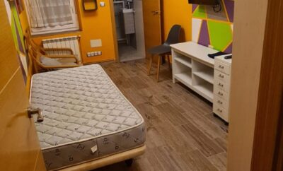 Habitación con aseo privado