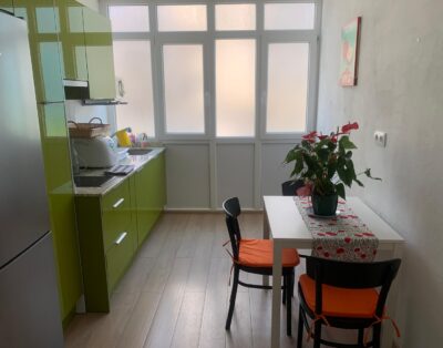 APARTAMENTO EXTERIOR PARA DOS PERSONAS CERCA DEL PALACIO DE FESTIVALES