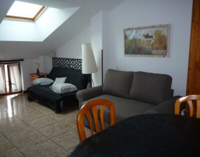 ATICO DE DOS HABITACIONES