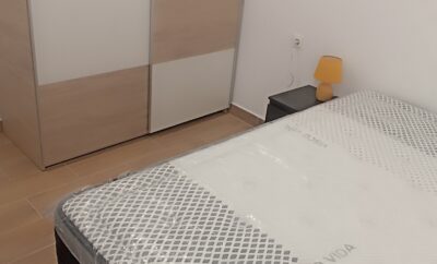 Room for rent in a refurbished apartment