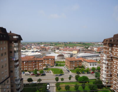 ALQUILER PISO JUNTO FACULTAD MEDICINA Y RESIDENCIA ESTUDIANTES